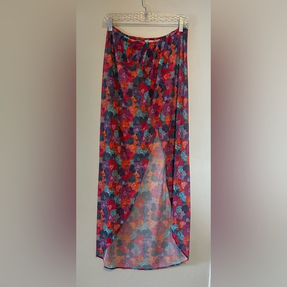 Hutch Jelena Sheer Floral Print Wrap Cover Up Skirt Size Medium NWOT - Picture 3 of 5